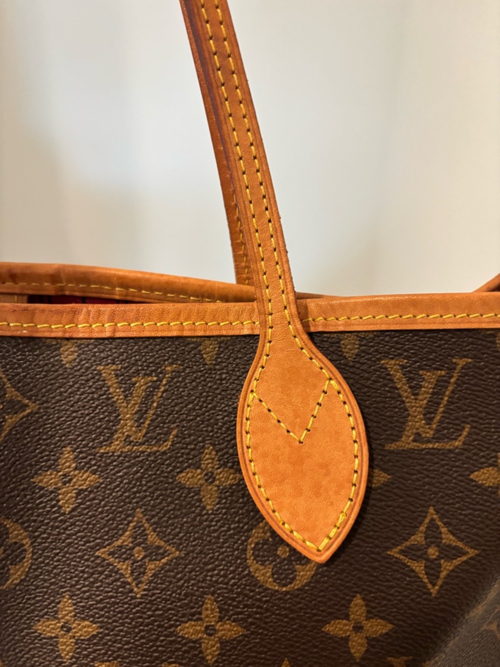 Louis Vuitton Monogram Neverfull MM Tote in Brown and Tan Fall 2021 - Picture 5 of 16